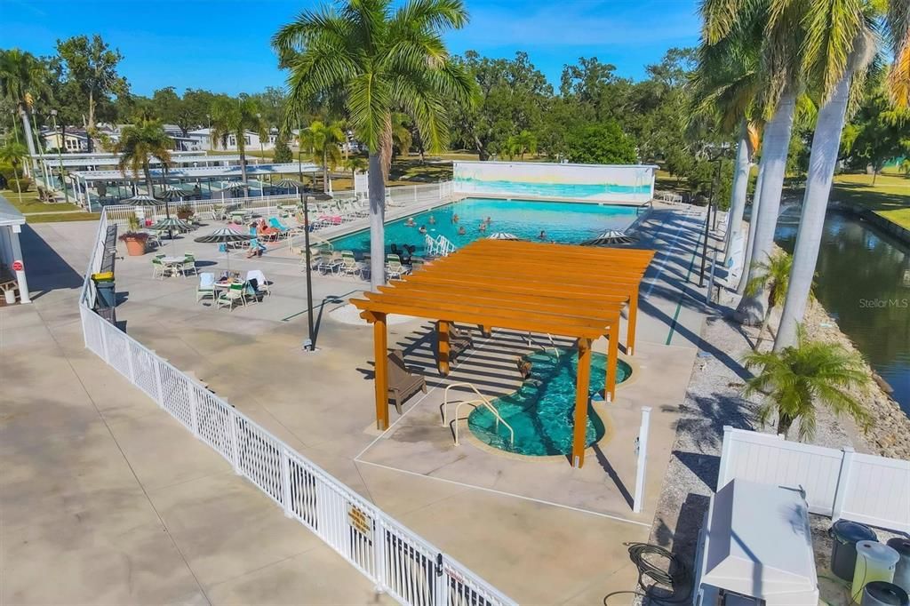 待售: $159,000 (2 贝兹, 2 浴室, 960 平方英尺)