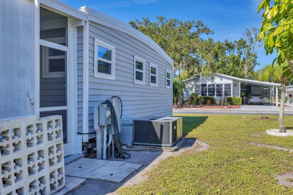 待售: $159,000 (2 贝兹, 2 浴室, 960 平方英尺)