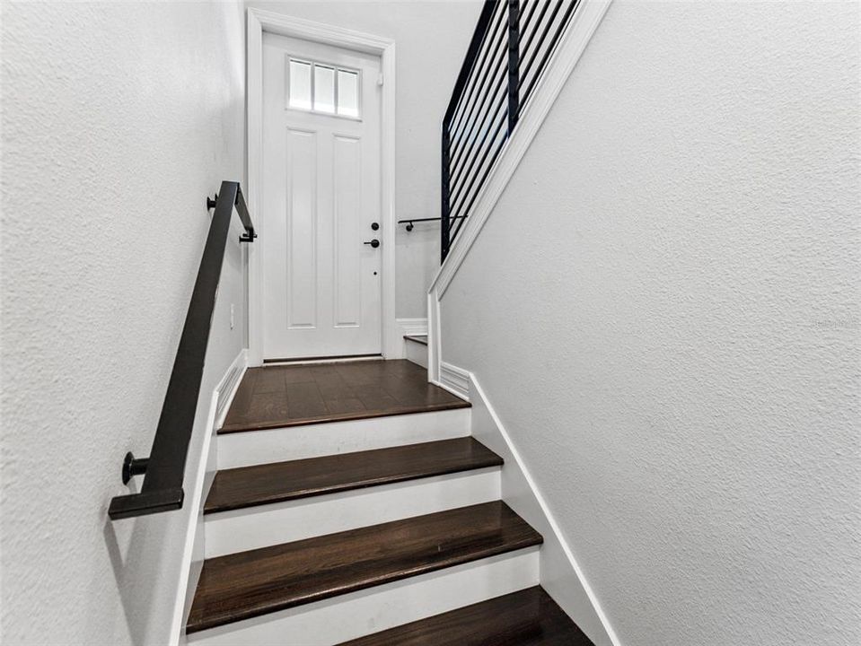 En Renta: $4,400 (4 camas, 3 baños, 2210 Pies cuadrados)