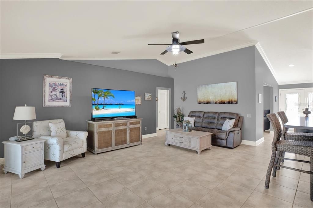 En Venta: $539,900 (3 camas, 2 baños, 1770 Pies cuadrados)