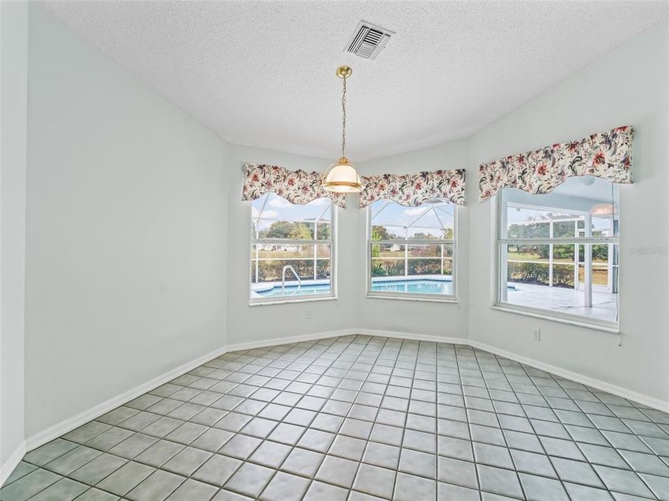 На продажу: $385,000 (3 спален, 2 ванн, 2196 Квадратных фут)