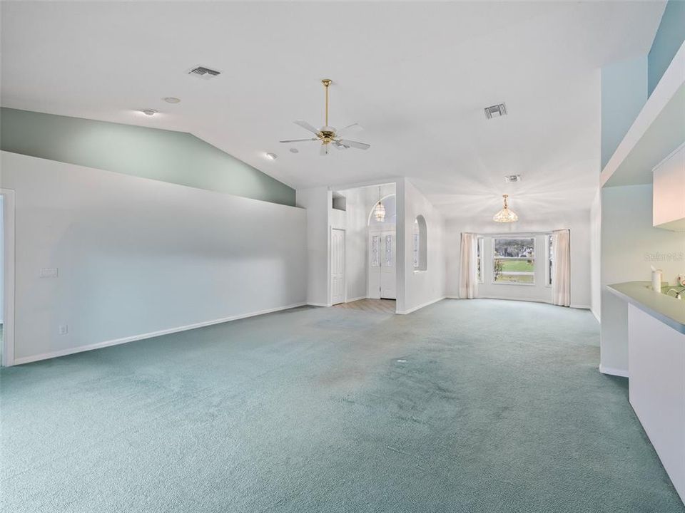 На продажу: $385,000 (3 спален, 2 ванн, 2196 Квадратных фут)