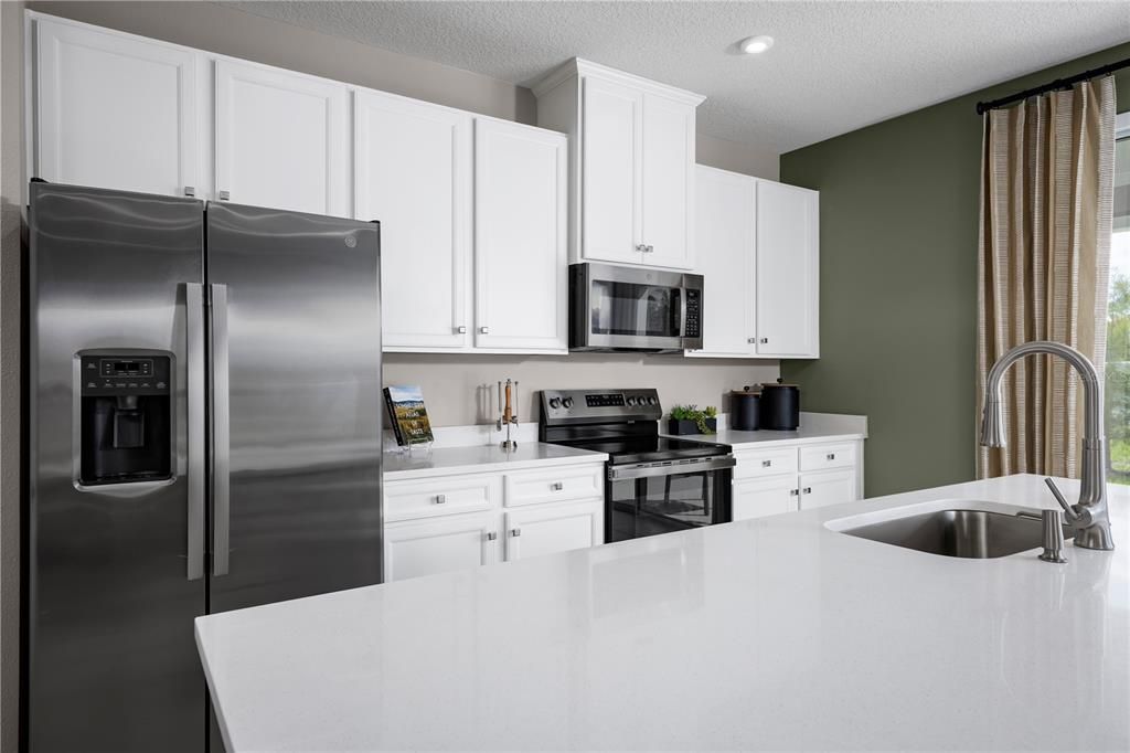 For Sale: $306,990 (3 beds, 2 baths, 1674 Square Feet)