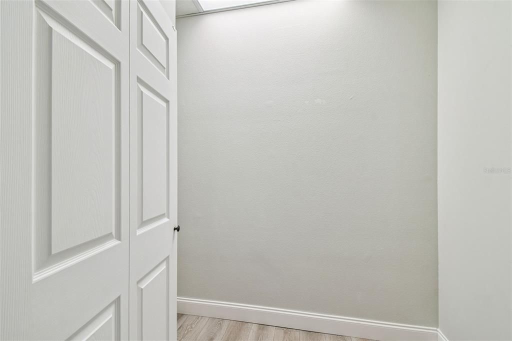 En Venta: $399,900 (0 camas, 0 baños, 1274 Pies cuadrados)