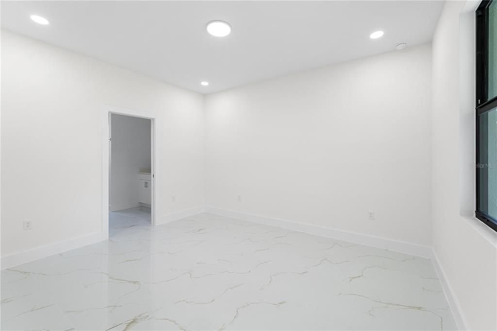 出租: $2,200 (3 贝兹, 2 浴室, 1477 平方英尺)