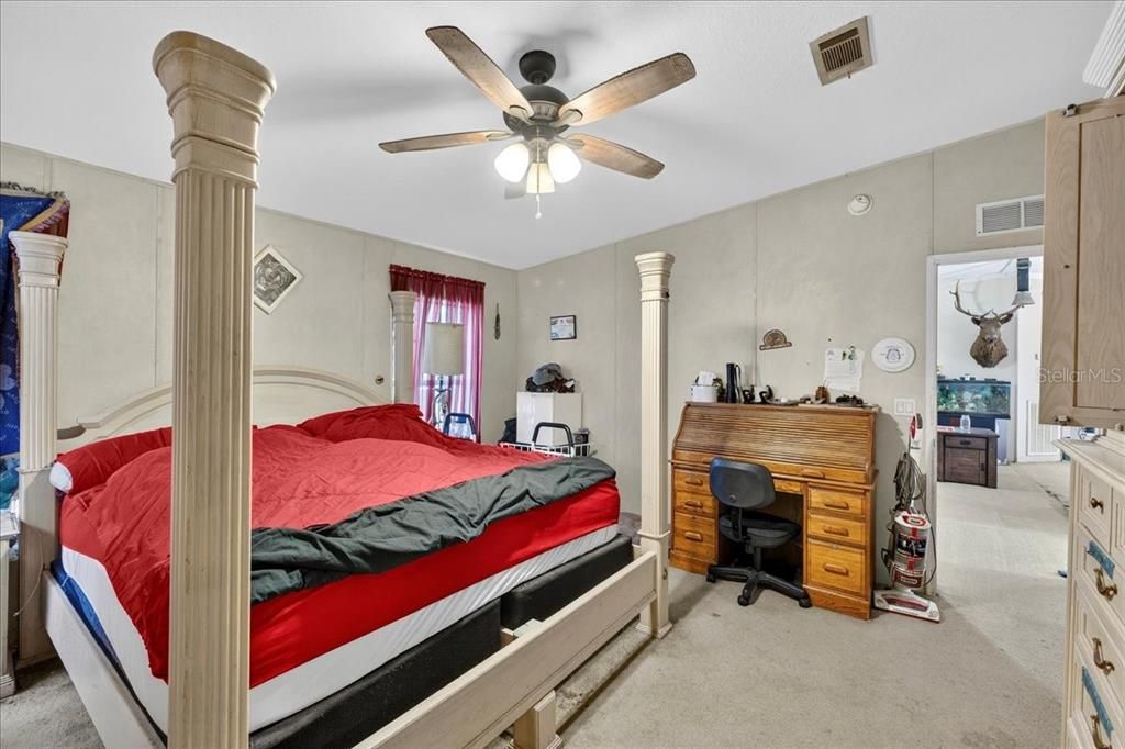 待售: $567,000 (8 贝兹, 4 浴室, 4784 平方英尺)