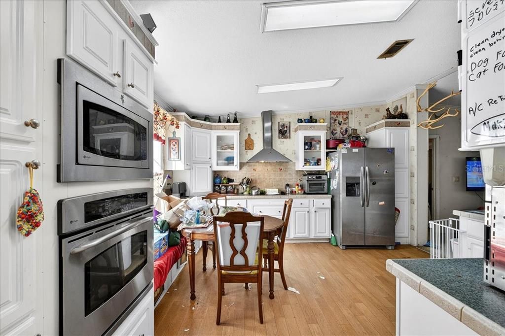 待售: $567,000 (8 贝兹, 4 浴室, 4784 平方英尺)