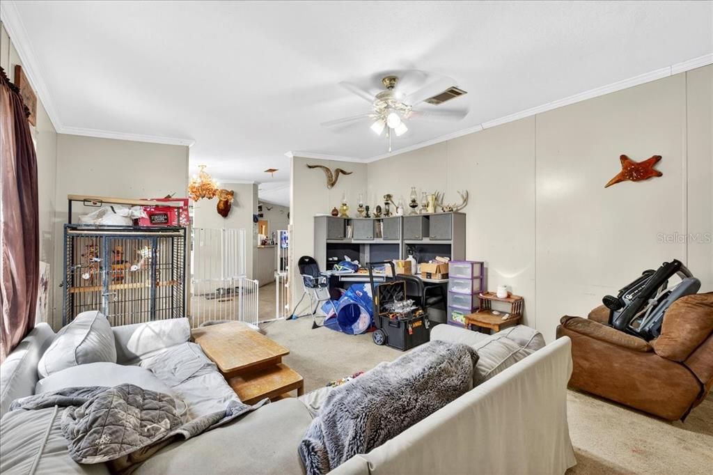 待售: $567,000 (8 贝兹, 4 浴室, 4784 平方英尺)