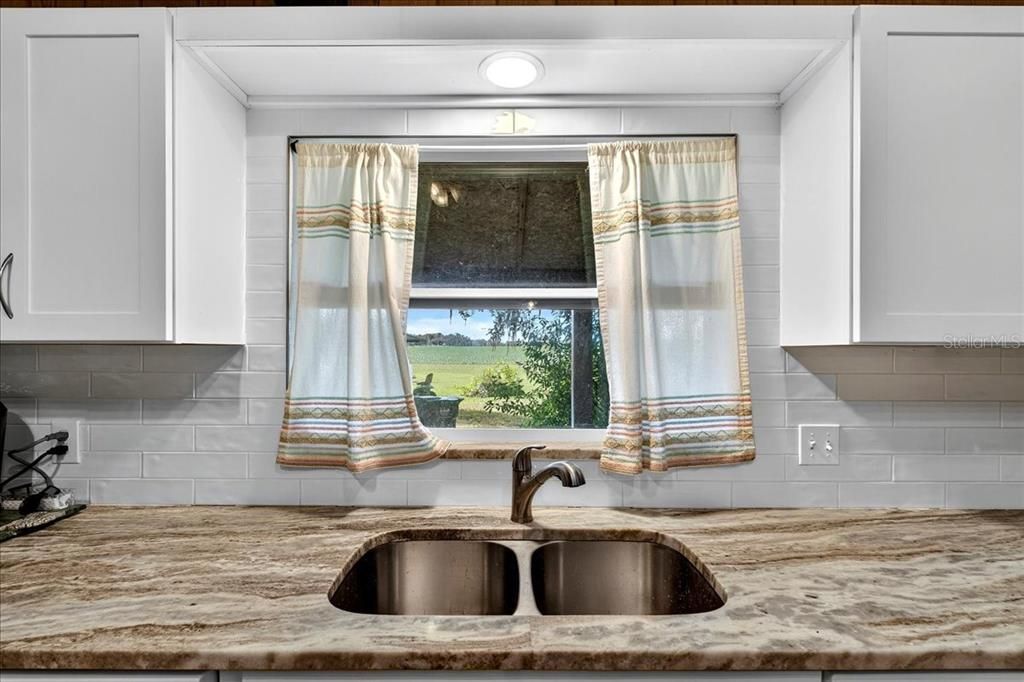 待售: $567,000 (8 贝兹, 4 浴室, 4784 平方英尺)