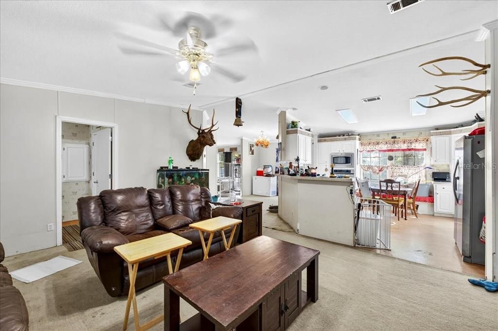 待售: $567,000 (8 贝兹, 4 浴室, 4784 平方英尺)