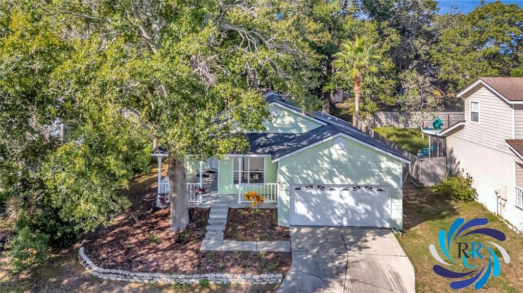 Active With Contract: $319,500 (3 beds, 2 baths, 1301 Square Feet)