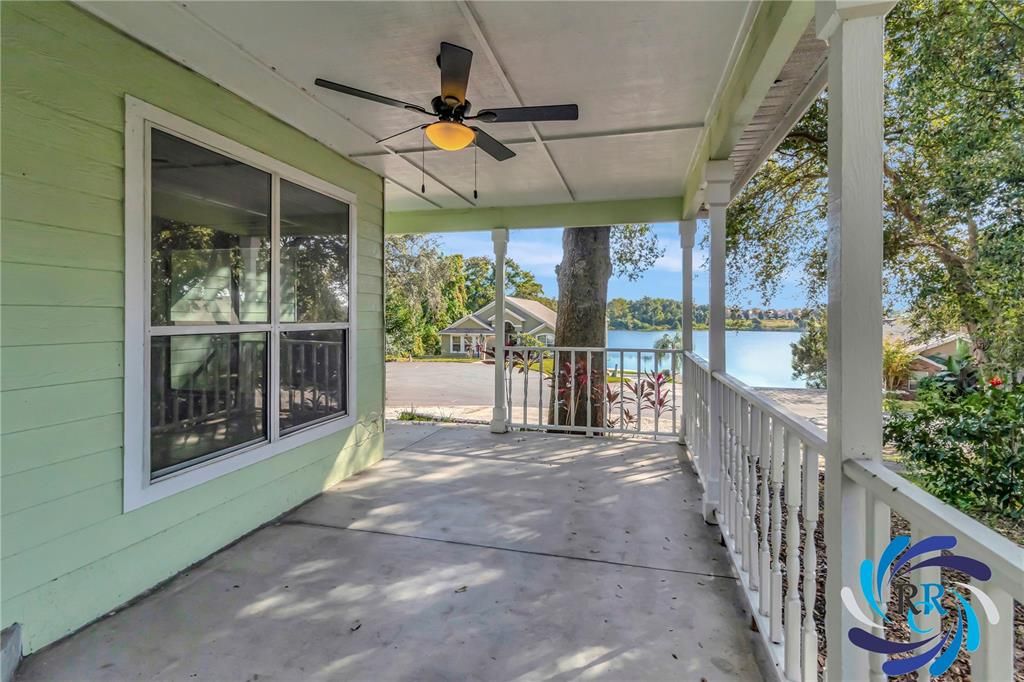 Active With Contract: $319,500 (3 beds, 2 baths, 1301 Square Feet)