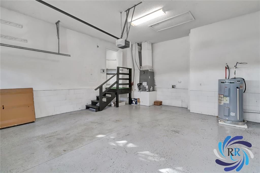 Active With Contract: $319,500 (3 beds, 2 baths, 1301 Square Feet)