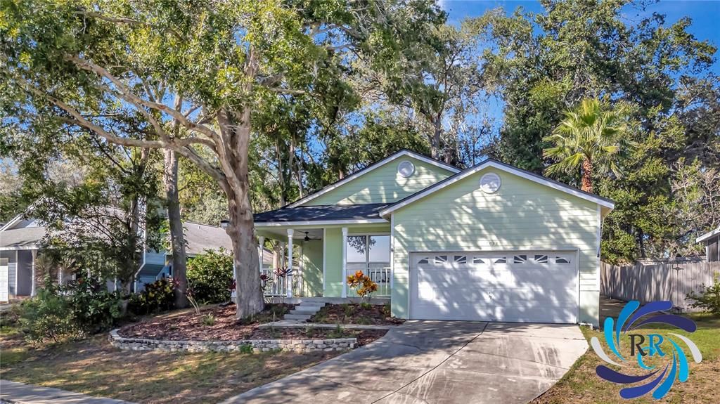 Active With Contract: $319,500 (3 beds, 2 baths, 1301 Square Feet)