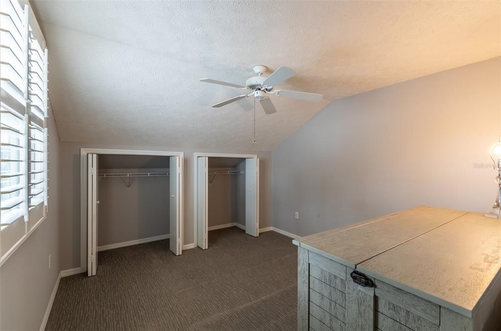 На продажу: $259,900 (2 спален, 2 ванн, 1599 Квадратных фут)