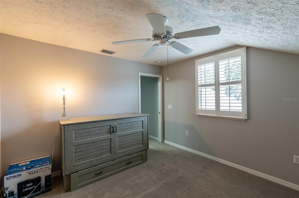 На продажу: $259,900 (2 спален, 2 ванн, 1599 Квадратных фут)