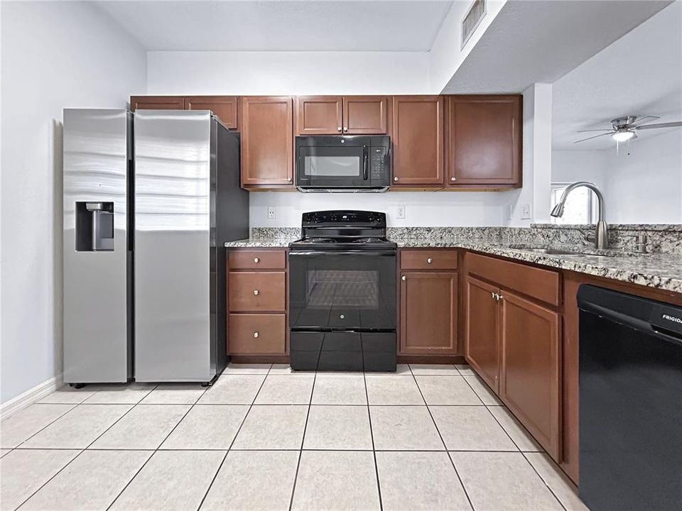 For Sale: $175,000 (3 beds, 2 baths, 1151 Square Feet)