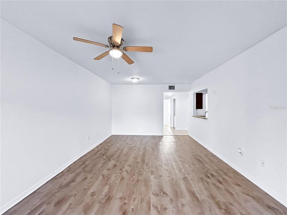 For Sale: $175,000 (3 beds, 2 baths, 1151 Square Feet)