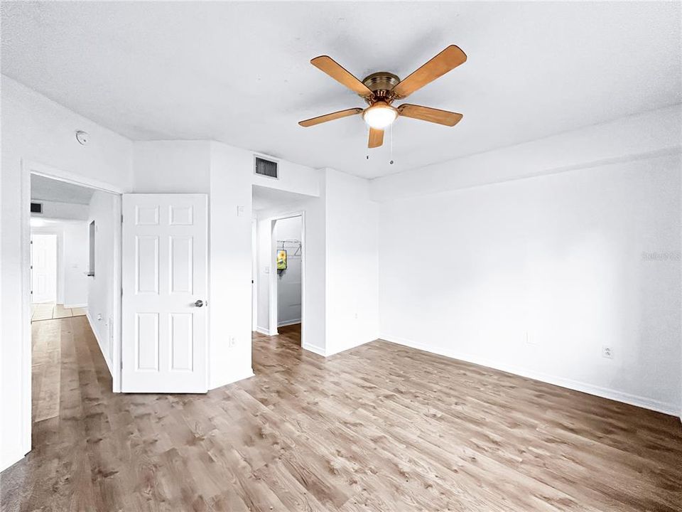 For Sale: $175,000 (3 beds, 2 baths, 1151 Square Feet)