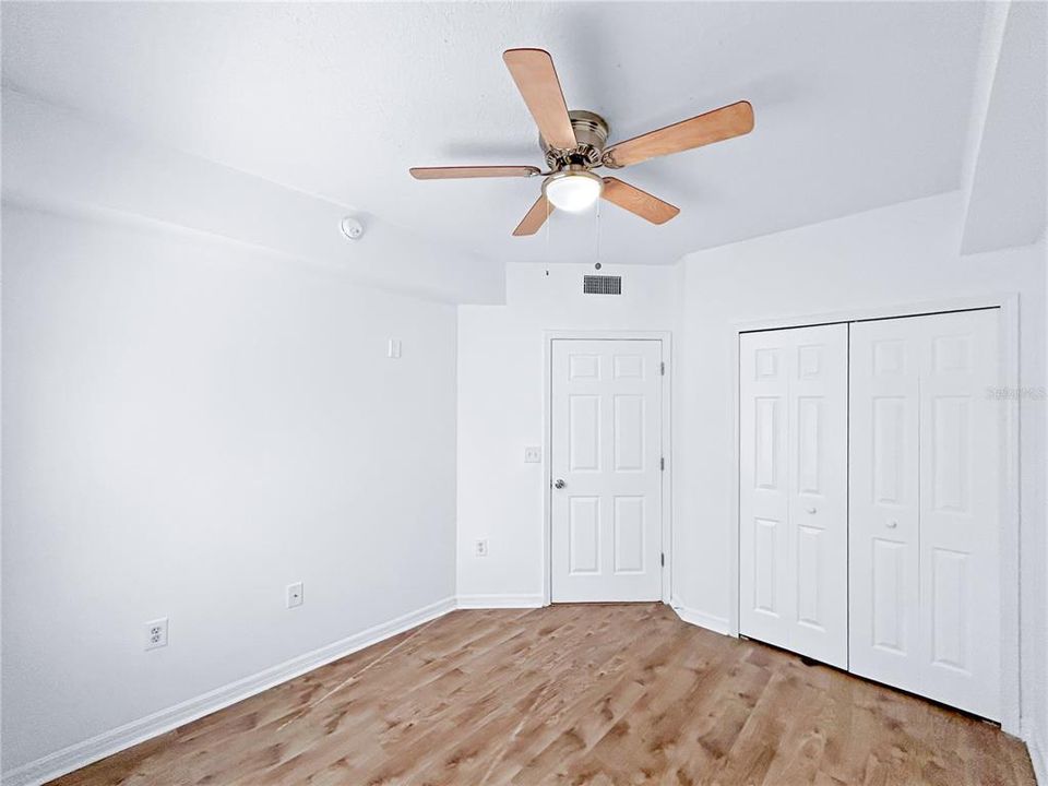 For Sale: $175,000 (3 beds, 2 baths, 1151 Square Feet)