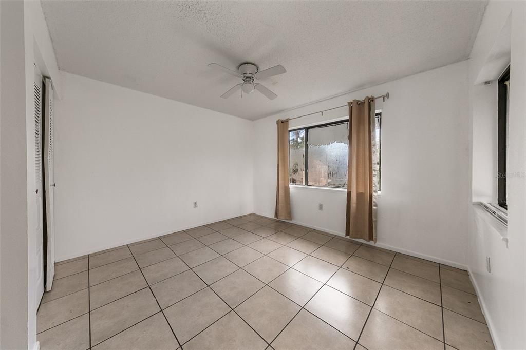 合同活跃: $699,000 (2 贝兹, 0 浴室, 3848 平方英尺)