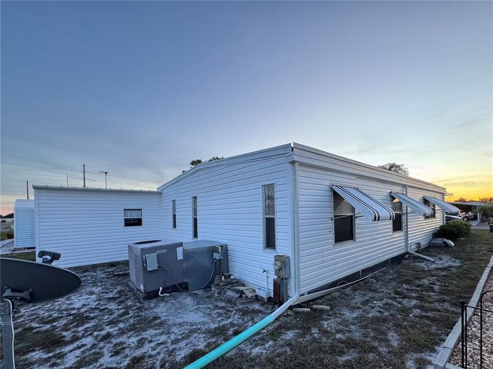 For Sale: $120,000 (2 beds, 2 baths, 960 Square Feet)