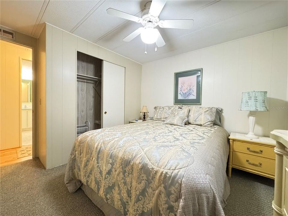 For Sale: $120,000 (2 beds, 2 baths, 960 Square Feet)