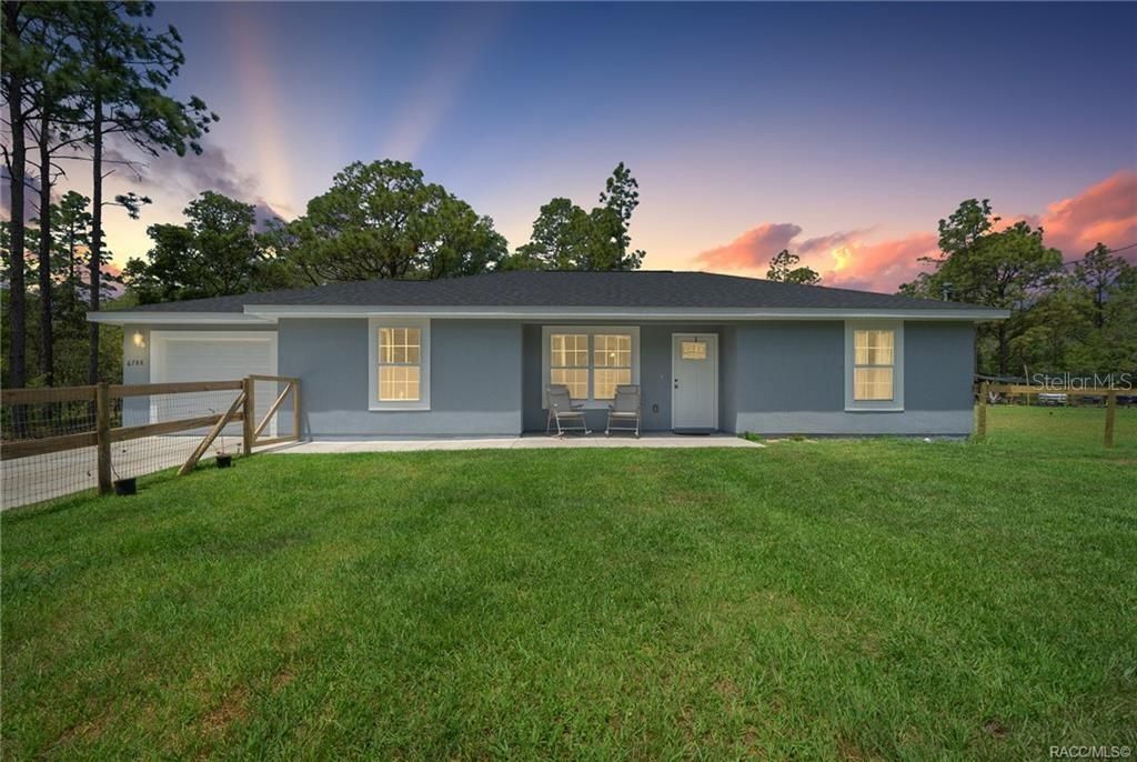 待售: $285,000 (3 贝兹, 2 浴室, 1237 平方英尺)