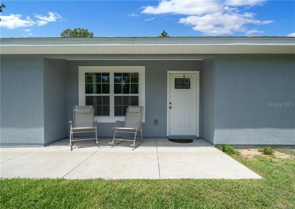 待售: $285,000 (3 贝兹, 2 浴室, 1237 平方英尺)