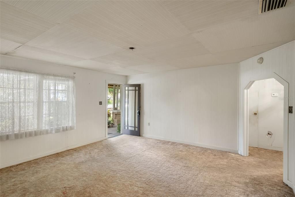 For Sale: $237,000 (3 beds, 2 baths, 2052 Square Feet)