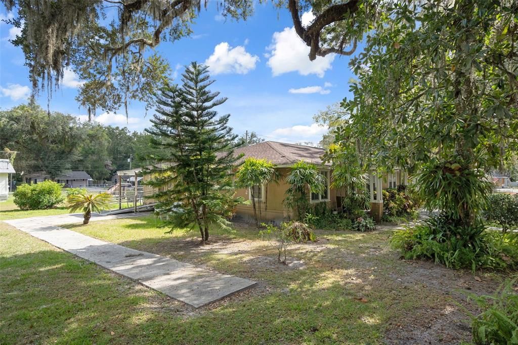 For Sale: $237,000 (3 beds, 2 baths, 2052 Square Feet)