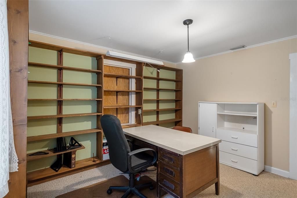 For Sale: $237,000 (3 beds, 2 baths, 2052 Square Feet)