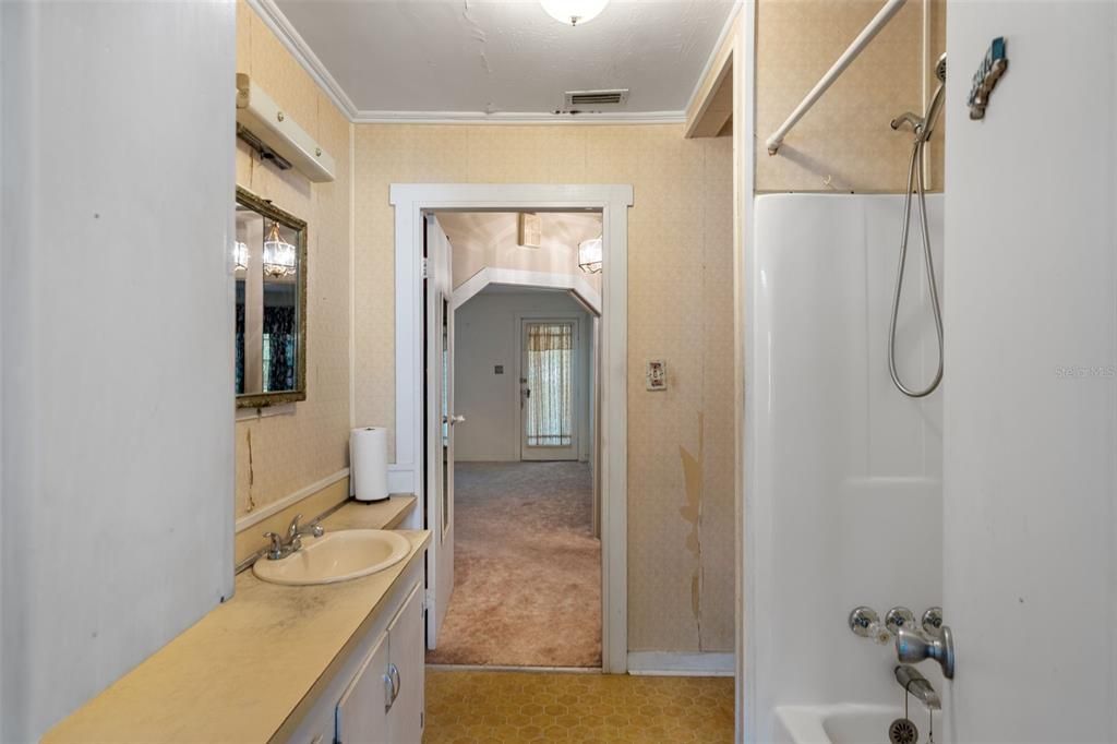 For Sale: $237,000 (3 beds, 2 baths, 2052 Square Feet)