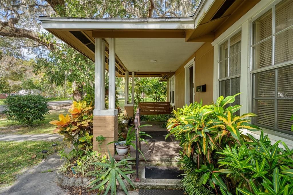 For Sale: $237,000 (3 beds, 2 baths, 2052 Square Feet)