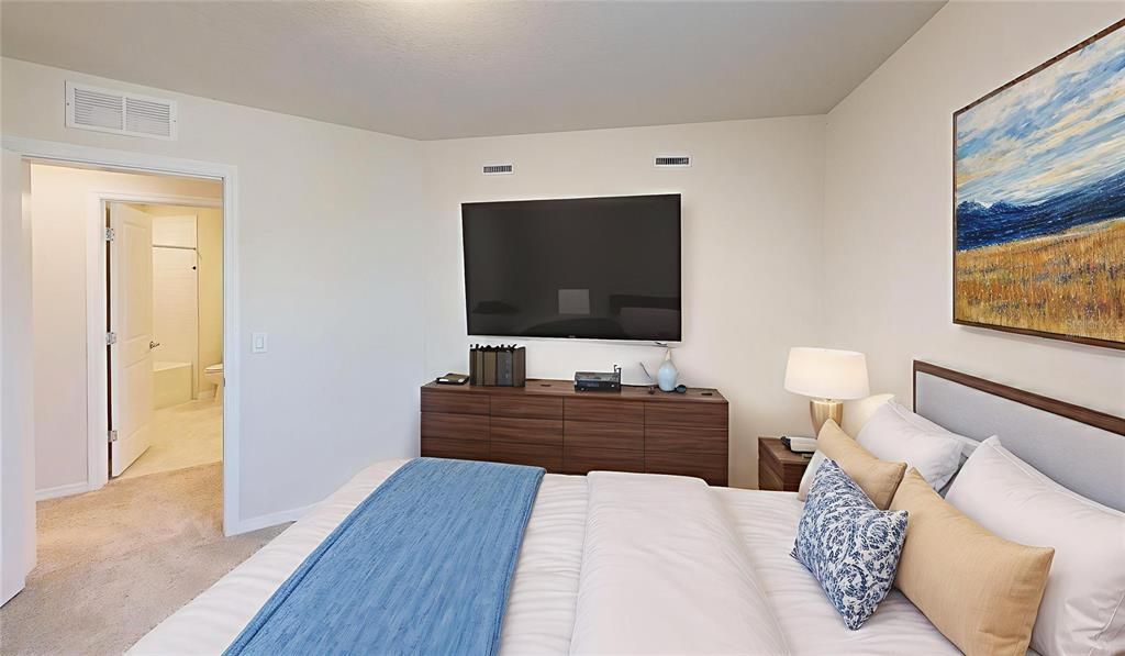 For Sale: $350,000 (3 beds, 2 baths, 1699 Square Feet)