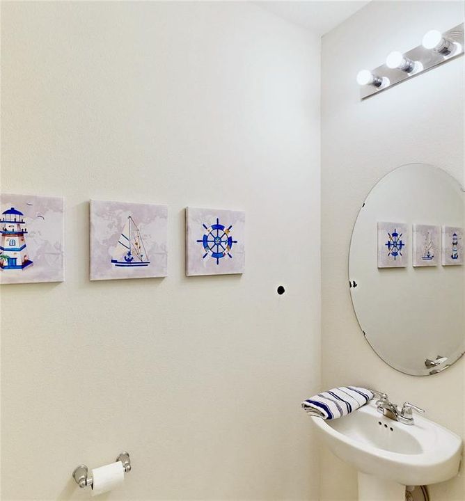 For Sale: $350,000 (3 beds, 2 baths, 1699 Square Feet)