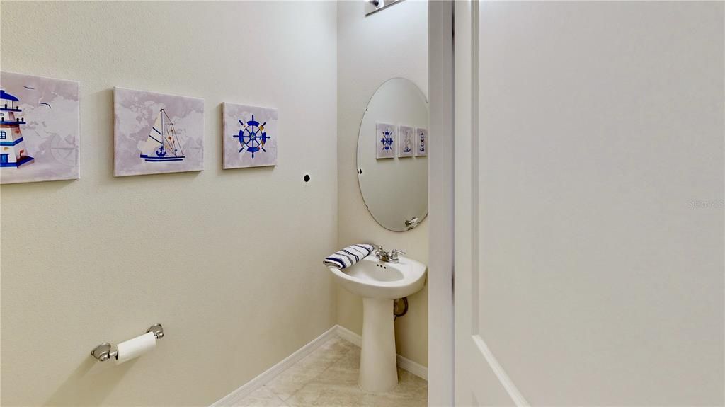 For Sale: $350,000 (3 beds, 2 baths, 1699 Square Feet)