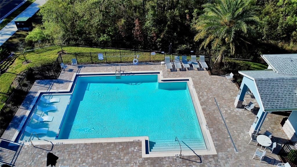 For Sale: $350,000 (3 beds, 2 baths, 1699 Square Feet)