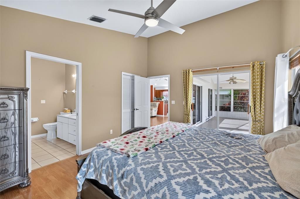 En Venta: $265,000 (2 camas, 2 baños, 1412 Pies cuadrados)