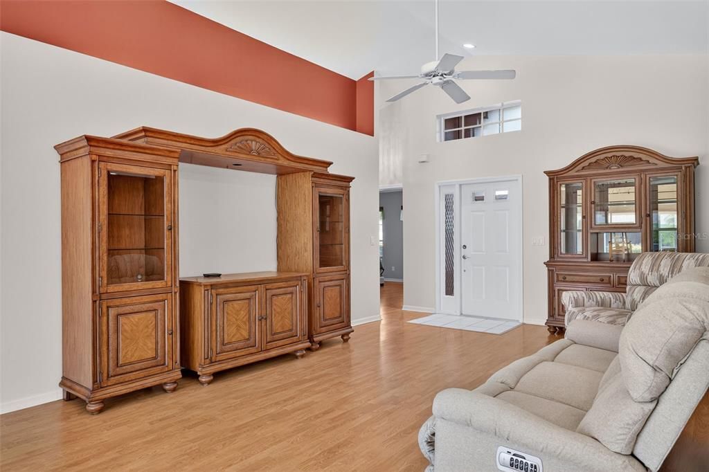 En Venta: $265,000 (2 camas, 2 baños, 1412 Pies cuadrados)