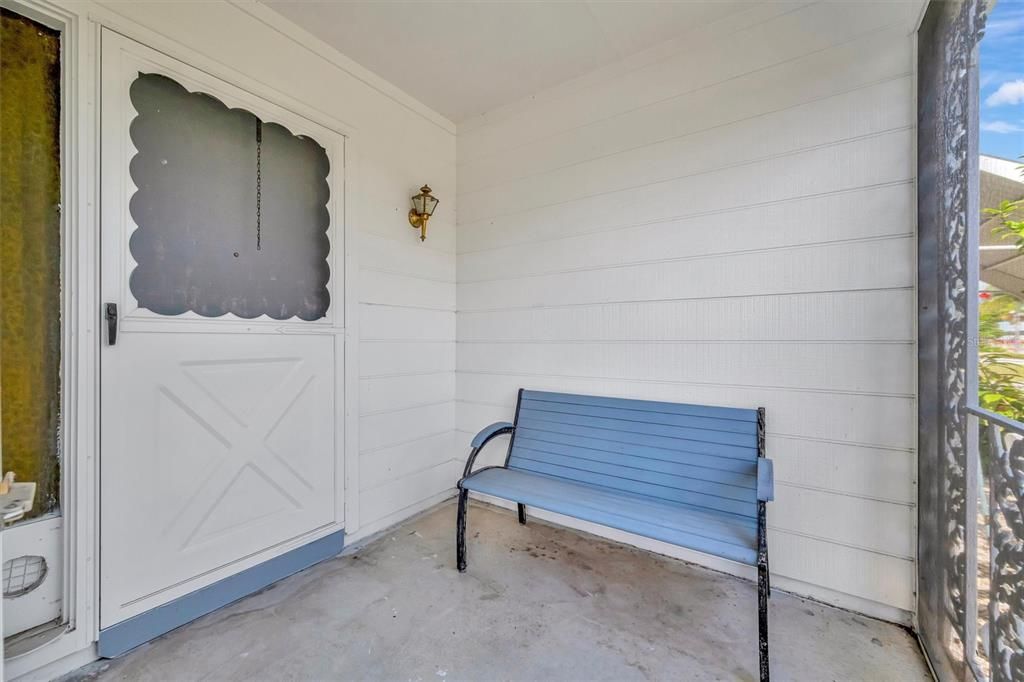 合同活跃: $179,900 (2 贝兹, 2 浴室, 1420 平方英尺)