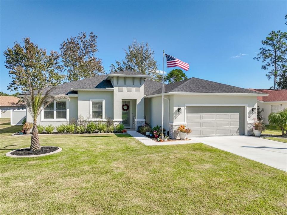 For Sale: $449,000 (3 beds, 2 baths, 1982 Square Feet)