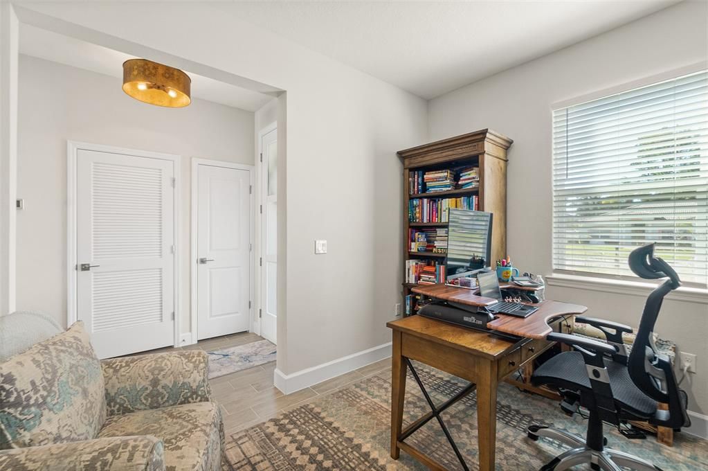 For Sale: $449,000 (3 beds, 2 baths, 1982 Square Feet)