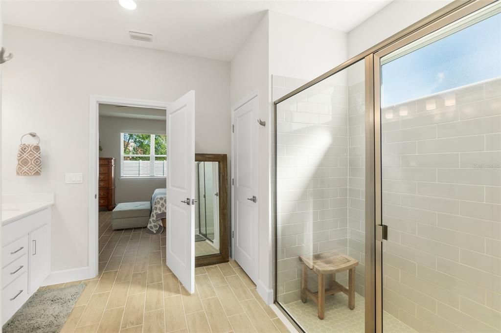 For Sale: $449,000 (3 beds, 2 baths, 1982 Square Feet)