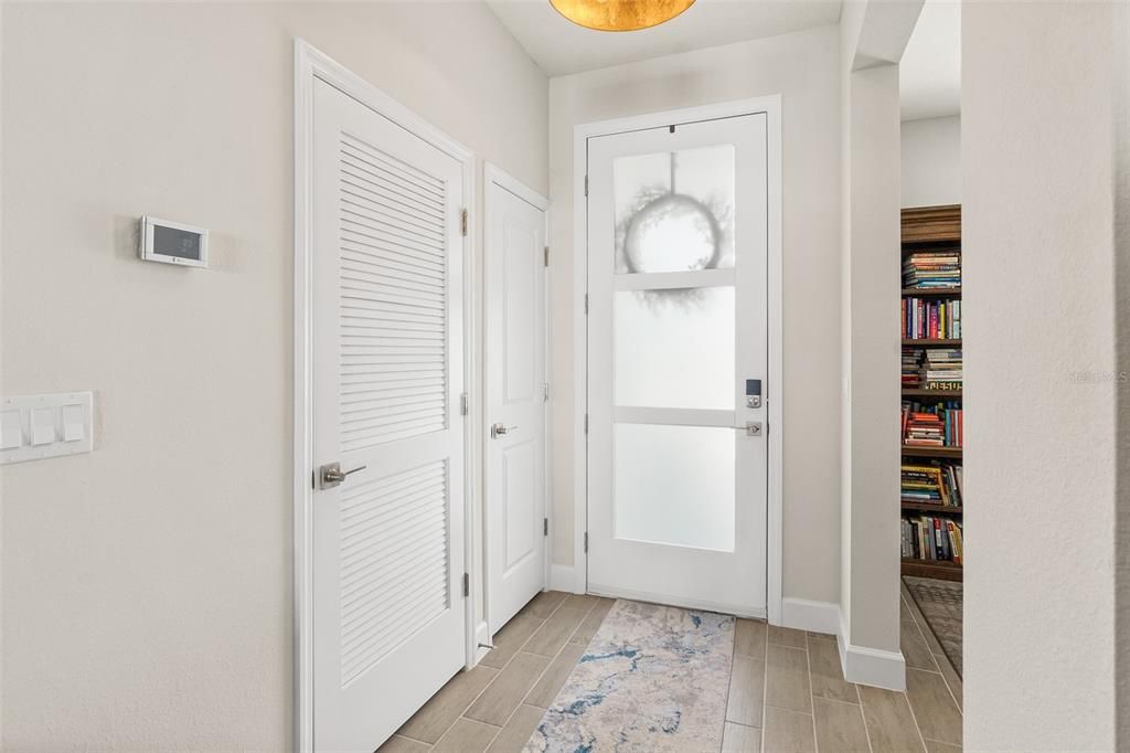 For Sale: $449,000 (3 beds, 2 baths, 1982 Square Feet)