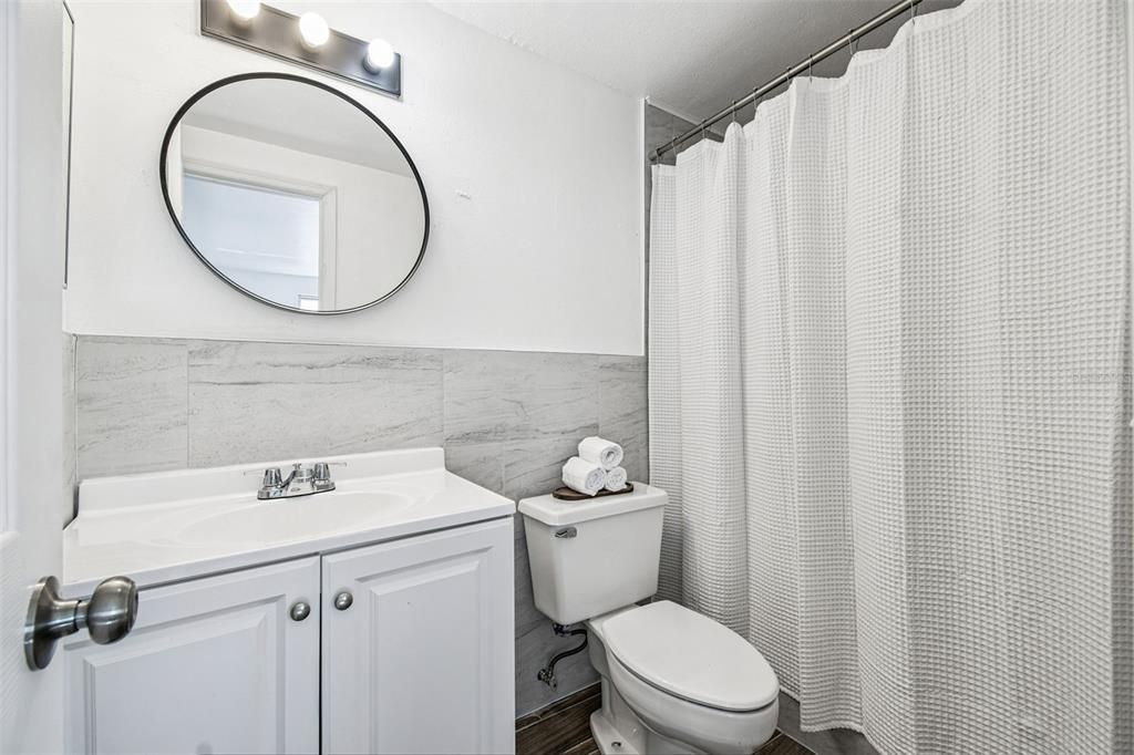 For Sale: $395,000 (3 beds, 2 baths, 1434 Square Feet)