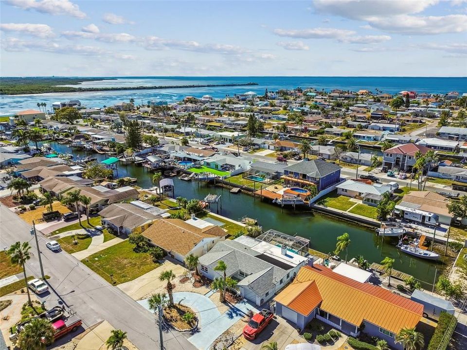 For Sale: $395,000 (3 beds, 2 baths, 1434 Square Feet)