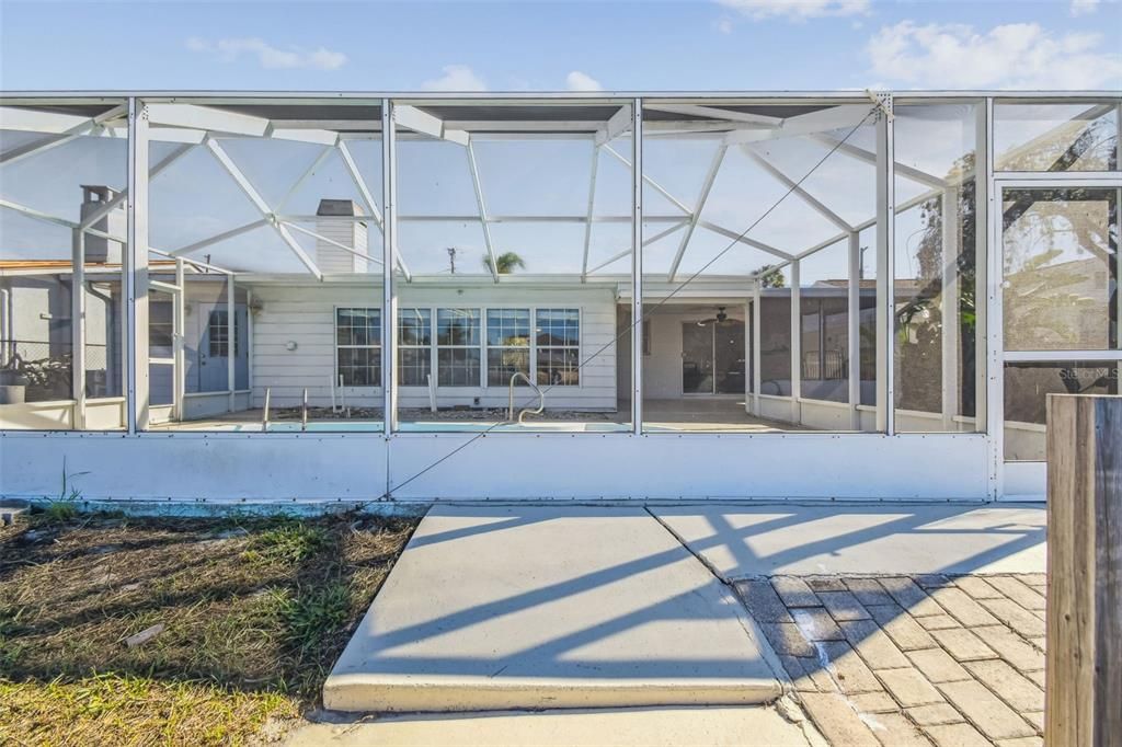 For Sale: $395,000 (3 beds, 2 baths, 1434 Square Feet)