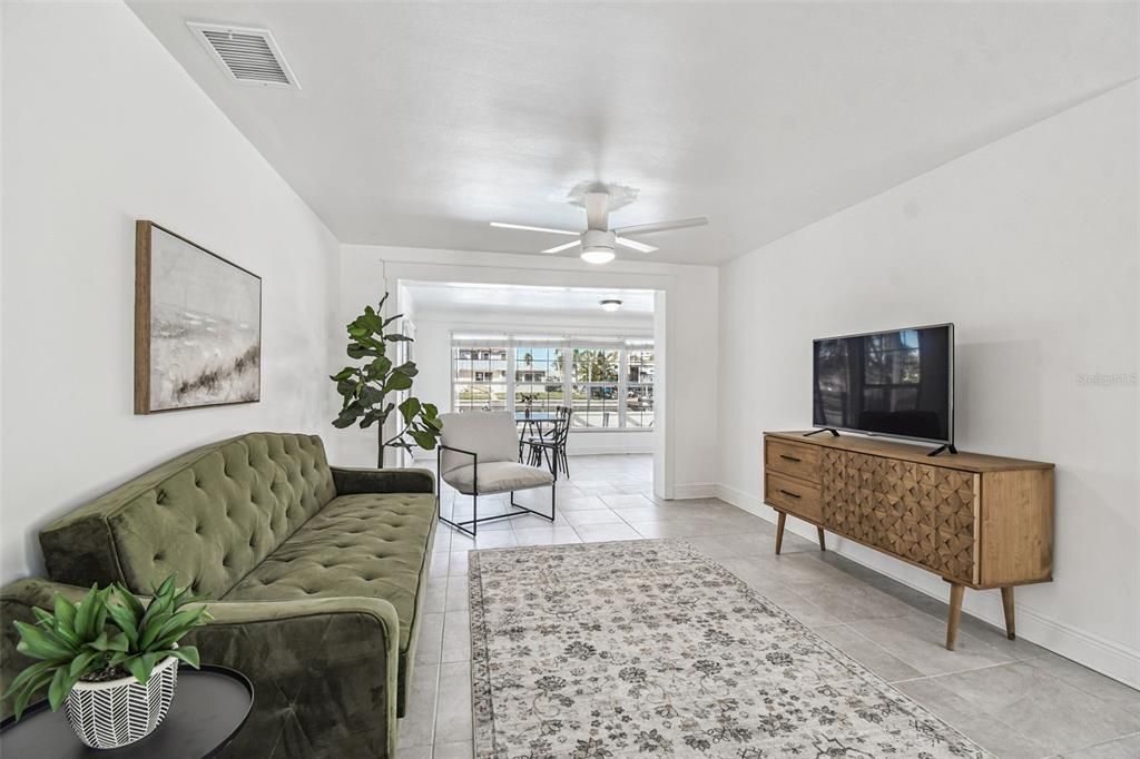 For Sale: $395,000 (3 beds, 2 baths, 1434 Square Feet)