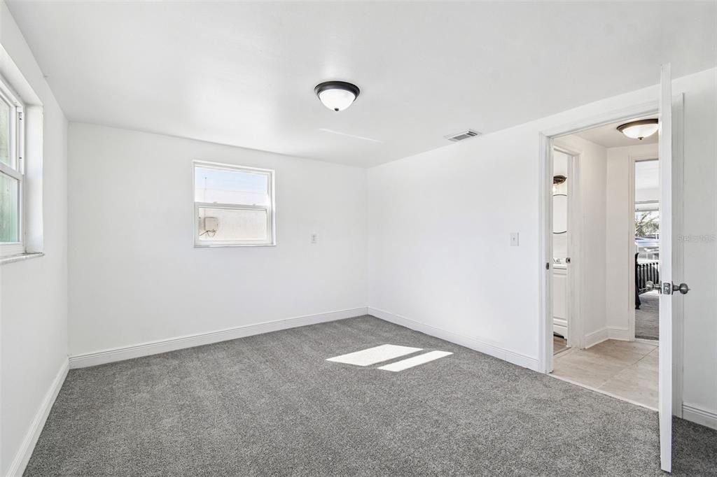 For Sale: $395,000 (3 beds, 2 baths, 1434 Square Feet)